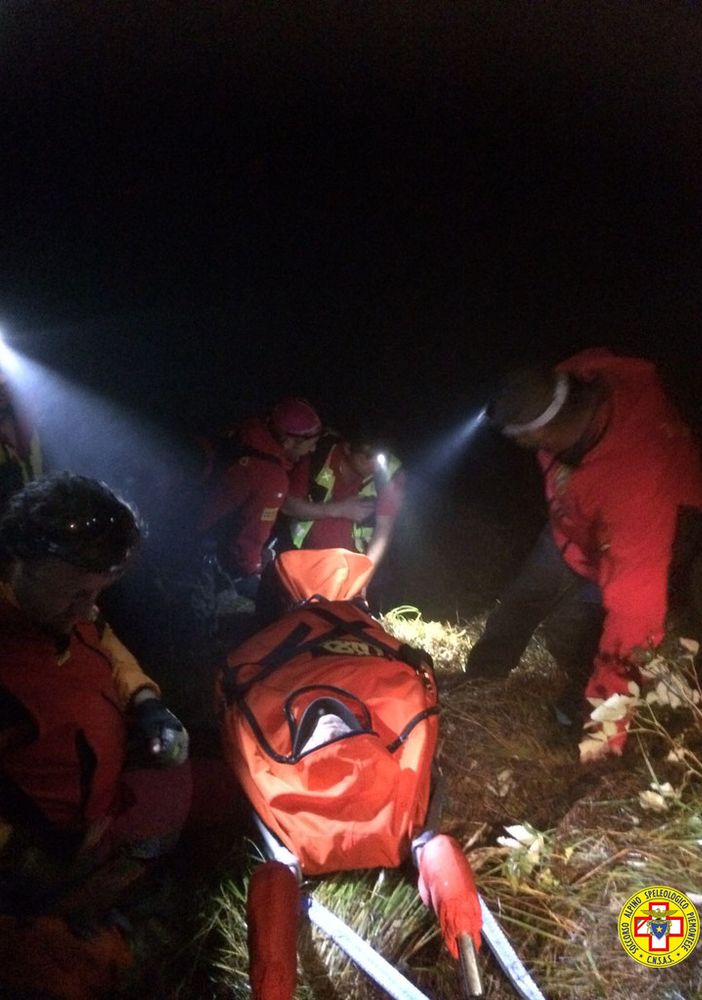 Valli di Lanzo, il soccorso alpino salva un cacciatore infortunatosi in alta quota