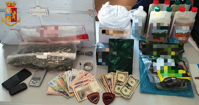 soldi e droga recuperati dalla Polizia