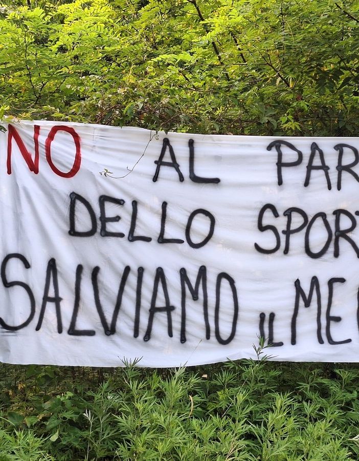 Meisino, ambientalisti sul piede di guerra accolgono gli esponenti del Comune: &quot;No al parco dello sport&quot;