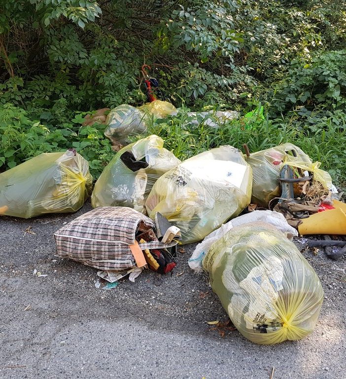La denuncia di Igor Boni (Radicali): &quot;Corsi d'acqua utilizzati come discariche&quot; (FOTO)