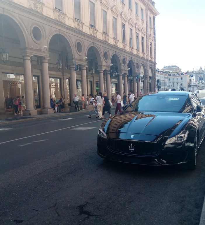 Il centro di Torino diventa set a cielo aperto per la Maserati
