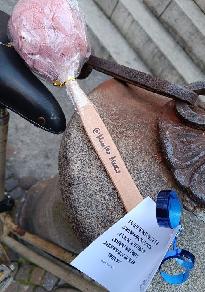 spugna per fare la doccia