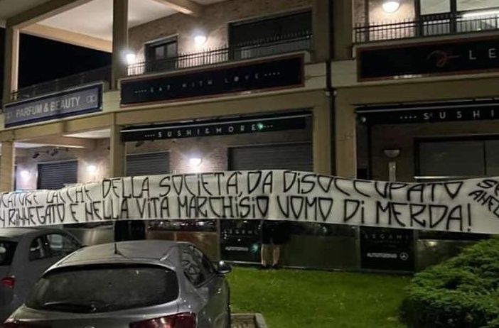 &quot;Lacchè e uomo di m&quot;, l'ira degli ultras della Juve contro Marchisio. Lui risponde sui social: &quot;Avete esagerato&quot;