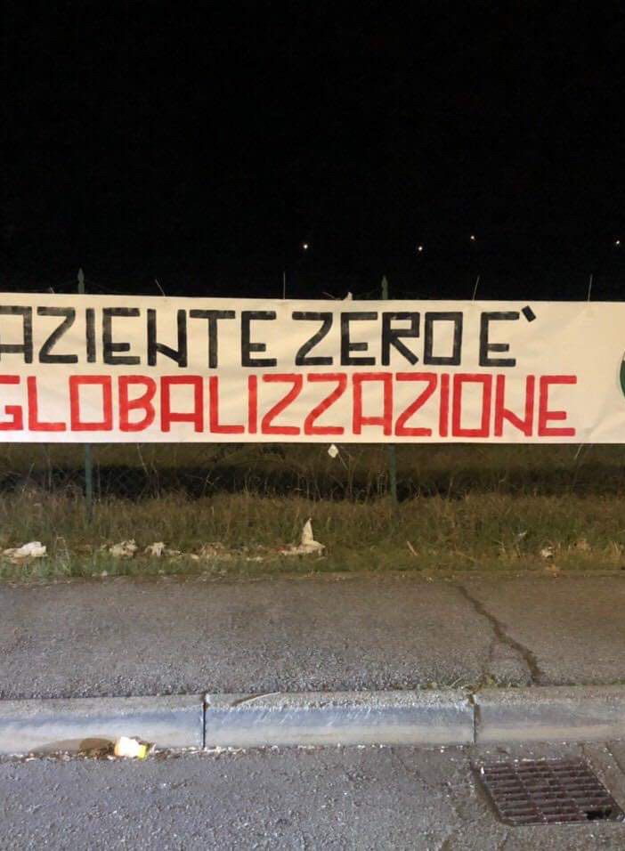 Coronavirus, striscioni di CasaPound a Torino, Venaria e Settimo:&quot;Il paziente zero è la globalizzazione&quot;