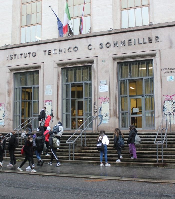 Priorità alla Scuola: “Lavoriamo perché tornino tutti”