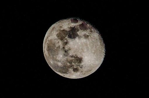 Questa notte anche a Torino l’ultima &quot;Superluna&quot; del 2019, occhi all’insù