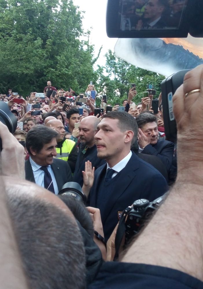 In migliaia a Superga per l'omaggio al Grande Torino [FOTO E VIDEO]