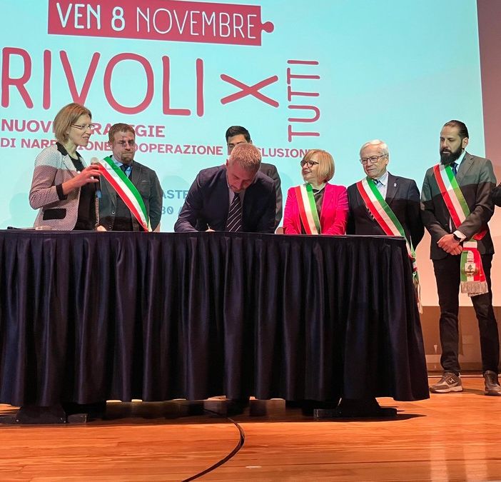 Nuovo collegamento pubblico tra Torino e il Castello di Rivoli: parte la linea intermodale che unisce treno e navetta