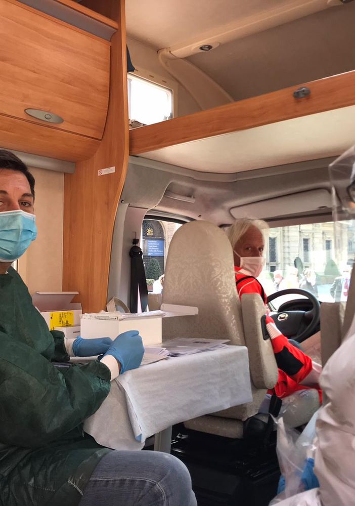 Quando fare il tampone e quando il test rapido: i suggerimenti dell'Ordine dei Medici di Torino