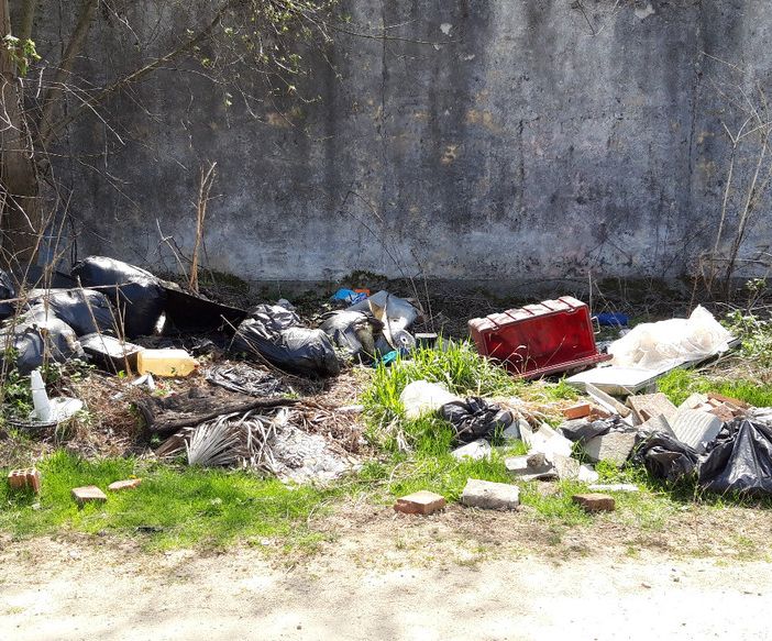 Arpa Piemonte lancia campagna di controllo sui rifiuti abbandonati