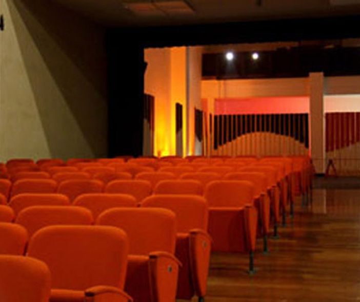 “La Gatta Cenerentola” fa capolino al Teatro Garybaldi di Settimo