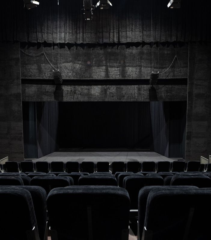 Il Teatro Astra mostra il dietro le quinte: il pubblico invitato a &quot;sbirciare&quot; le prove di 'Processo Galileo'