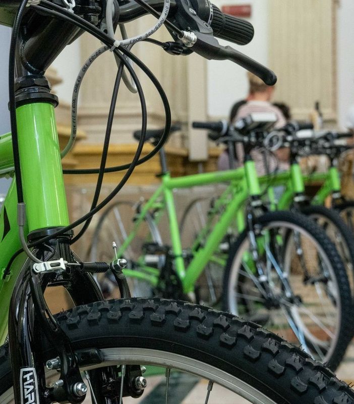 Teatro alimentato da biciclette nei borghi di Cumiana, dal 21 giugno la rassegna teatrale di 4 spettacoli per recuperare la memoria collettiva