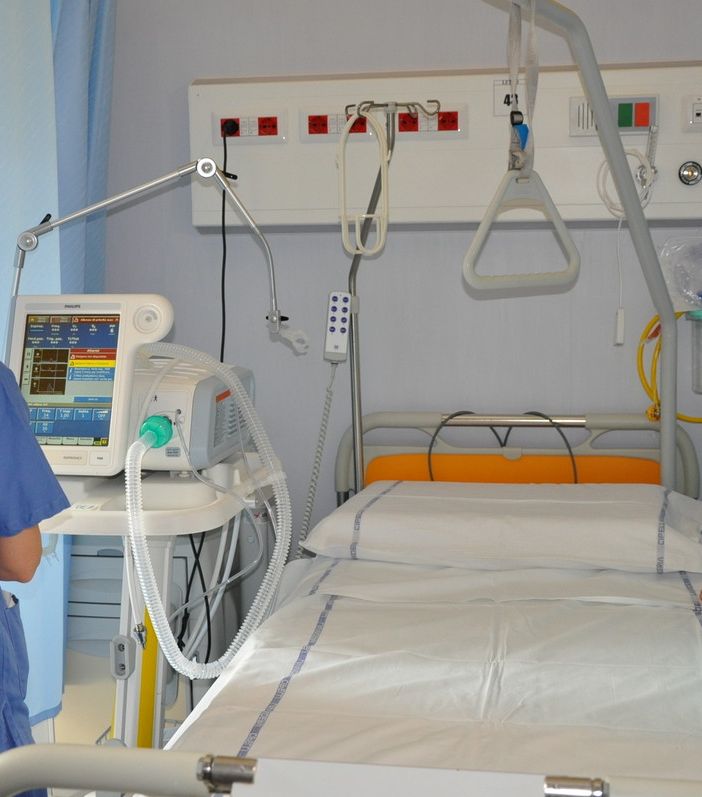 Covid, negli ospedali il tasso d'occupazione dei posti letto all'1%: il Piemonte rimane in zona bianca