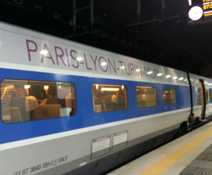 Torna il treno Torino-Parigi, risolti i problemi lungo la linea