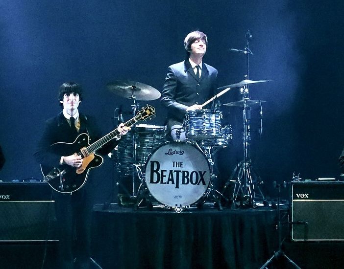Sul palco dopo il G7 per cantare pace e amore: tornano i Torino Beatles Days