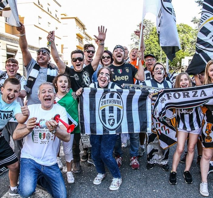 Champions League, nonostante l'allerta coronavirus tifosi della Juve stasera sugli spalti dello stadio di Lione