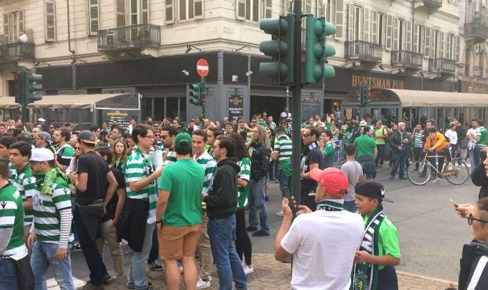 Otto tifosi denunciati durante la partita di Champions League della Juventus