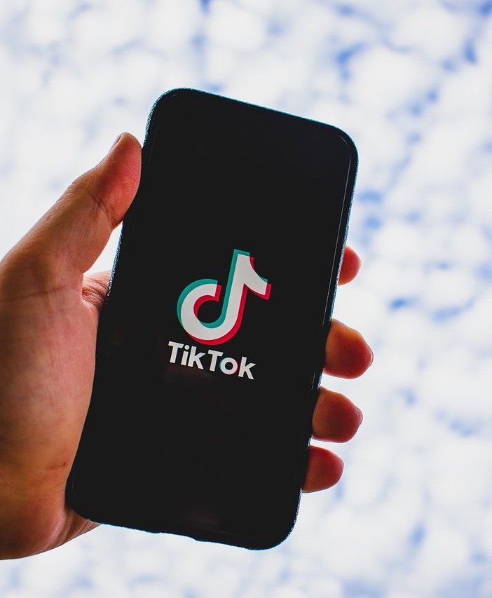 Tiktok: il social dei giovani preso d'assalto dai brand