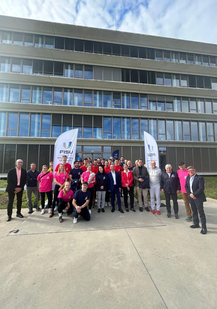 La torcia delle Universiadi di Torino 2025 arrivata a Losanna