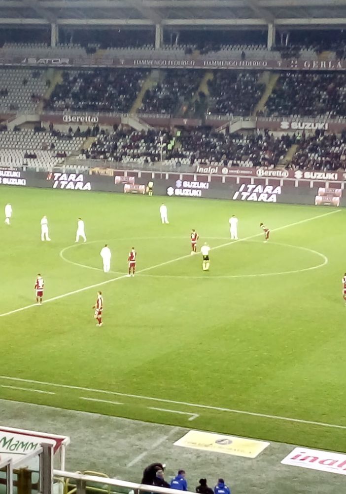 Il Toro si traveste da Babbo Natale e regala gloria anche alla Spal