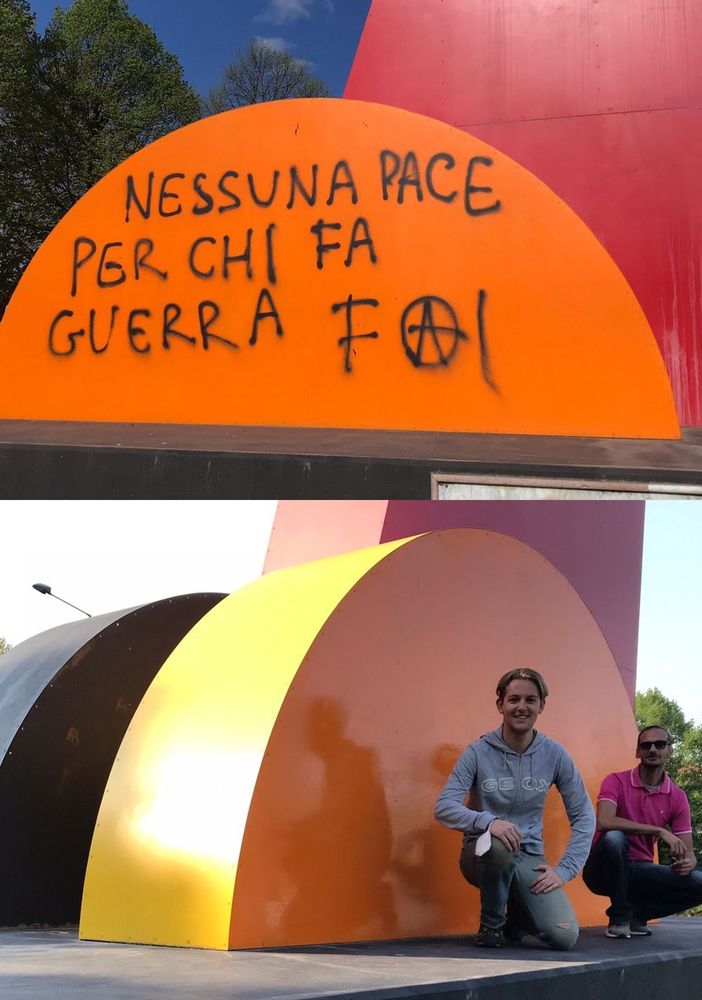 Pellerina, si torna a ballare intorno al “Totem della pace”: i volontari lo hanno ripulito dalle scritte