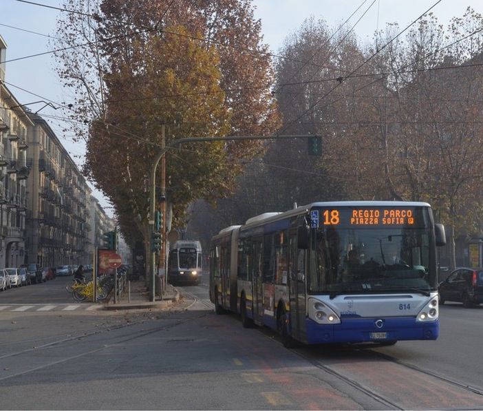 bus trasporto pubblico
