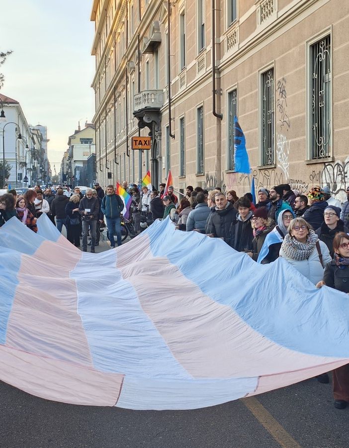 Oltre 2mila persone alla Trans* March 2024 per il Transgender Day of Remembrance