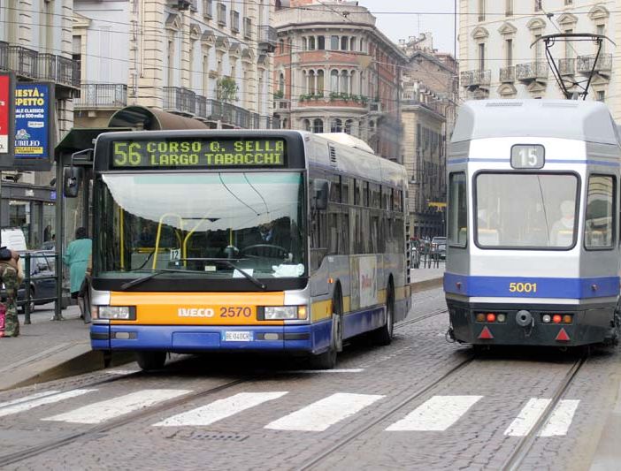 Bius e tram in centro a Torino