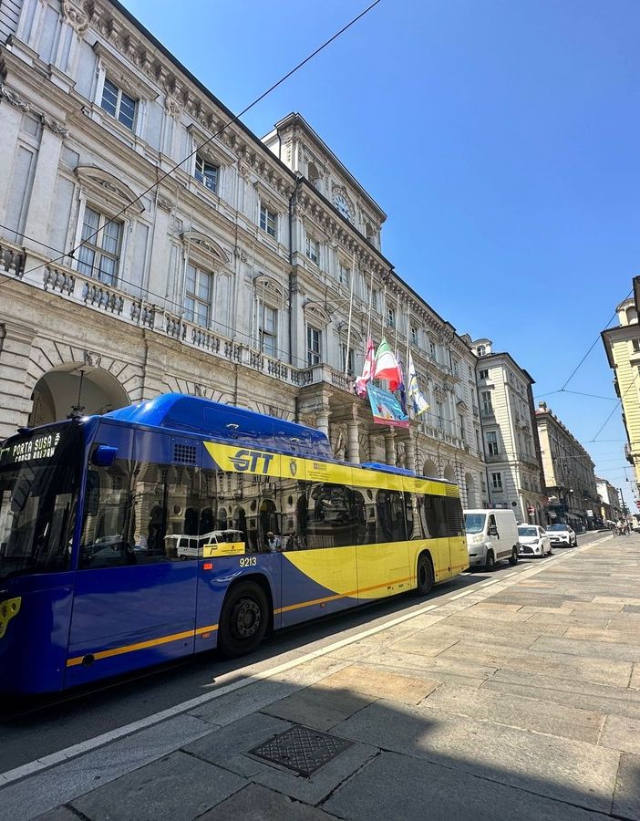 bus nelle vie di Torino