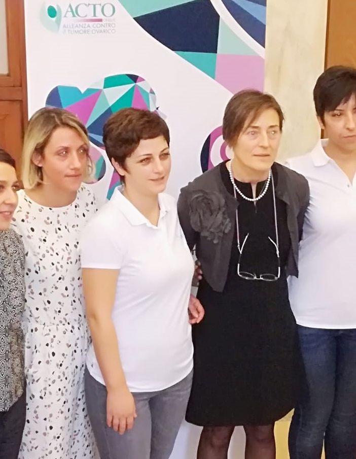 La bellezza, accanto alla medicina, per sostenere le pazienti nella cura del tumore ovarico