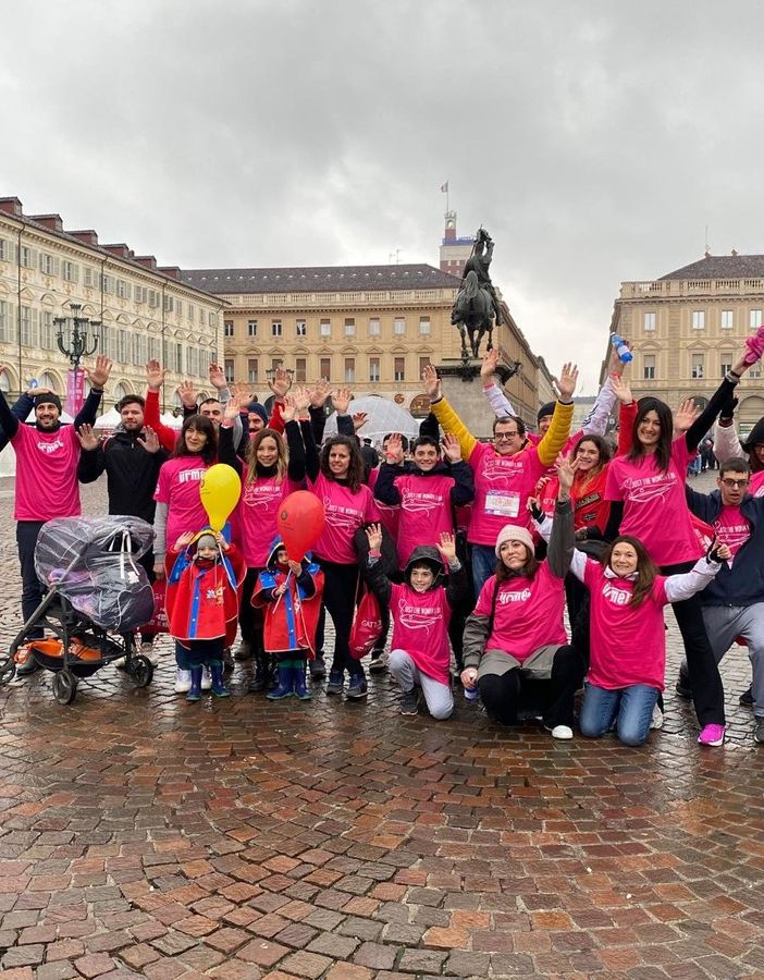 URMET ha partecipato alla Corsa solidale &quot;Just rhe wovan i am&quot;, a sostegno della ricerca sul cancro