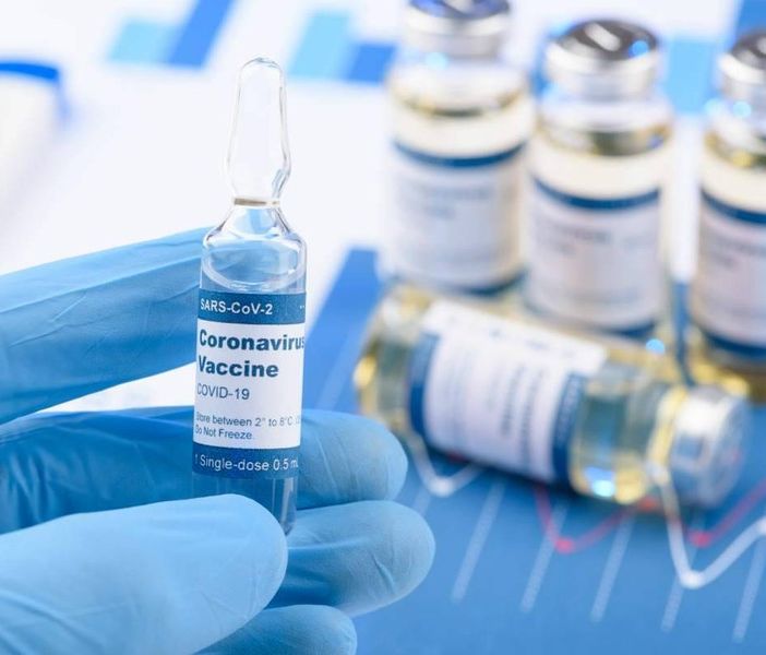 Vaccini Covid, gli Ordini dei Medici del Piemonte: &quot;Somministrazioni in farmacia solo in presenza di un medico&quot;