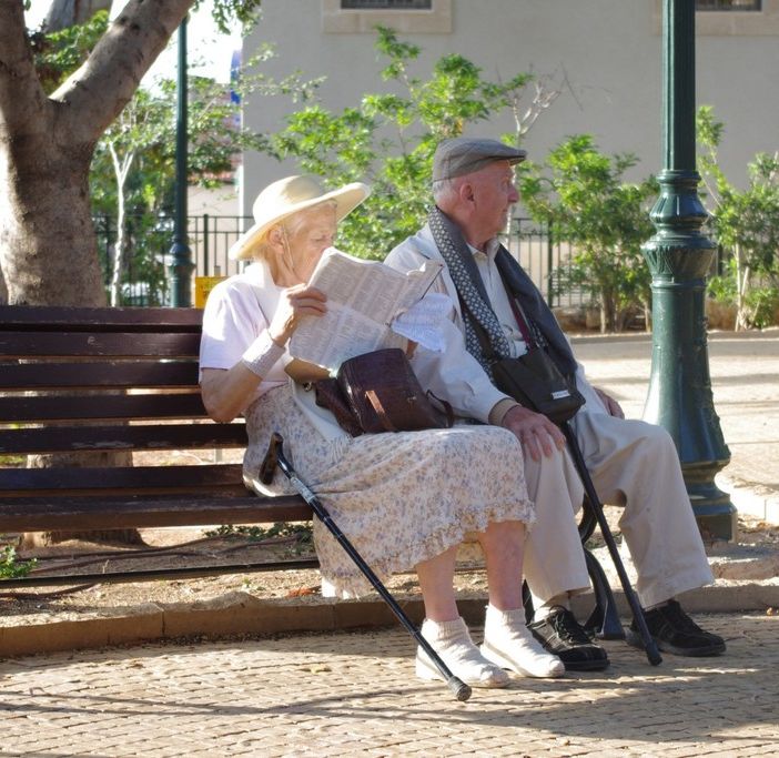 Anziani e volontari per una migliore qualità della vita: i nuovi servizi di accompagnamento della Circoscrizione 2