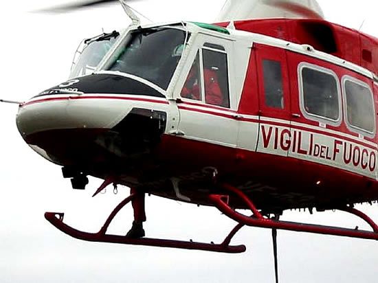 Vasto incendio boschivo sulle alture di Val della Torre