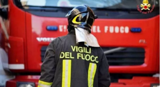 Scoppia un incendio in una casa di Montanaro: coppia ustionata, lei è in prognosi riservata