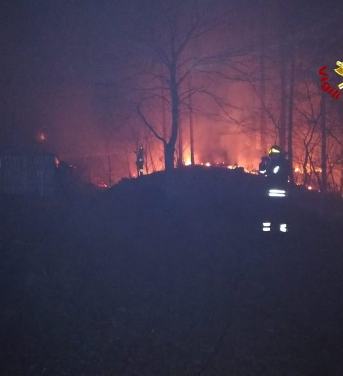 Incendi boschivi, in Piemonte è di nuovo allerta