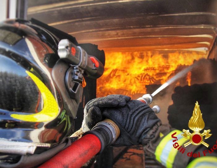 incendio vigili del fuoco - archivio