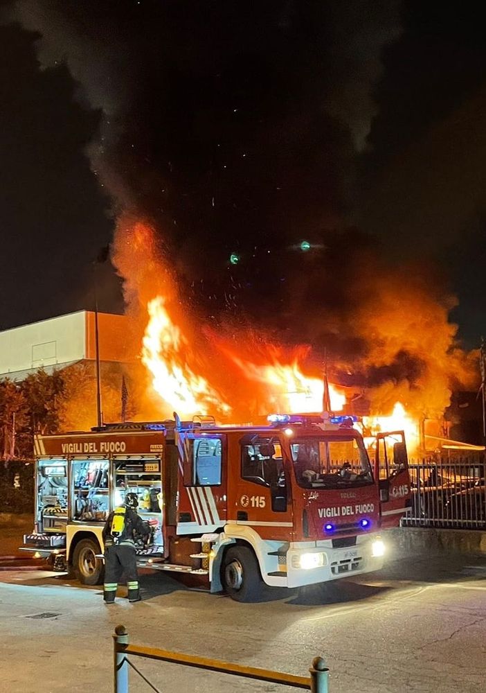 vigili del fuoco incendio carmagnola