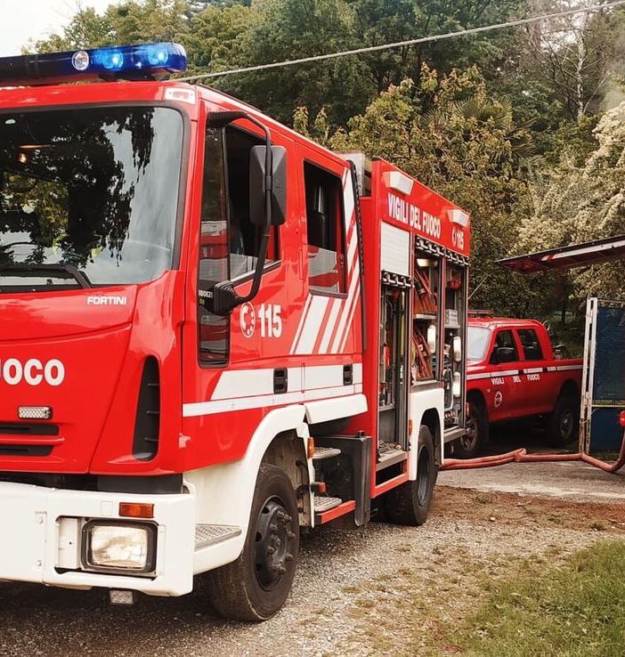 Incendio all'interno di una villetta disabitata a Luserna San Giovanni