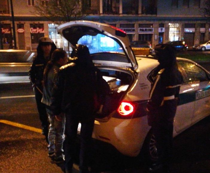 Tentativo di occupazione abusiva di una casa in via Aosta, intervento dei vigili urbani