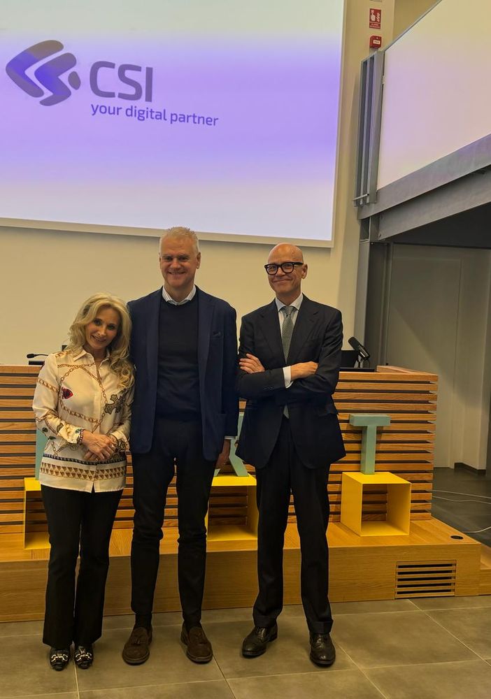 Il ministro Paolo Zangrillo in visita al CSI Piemonte