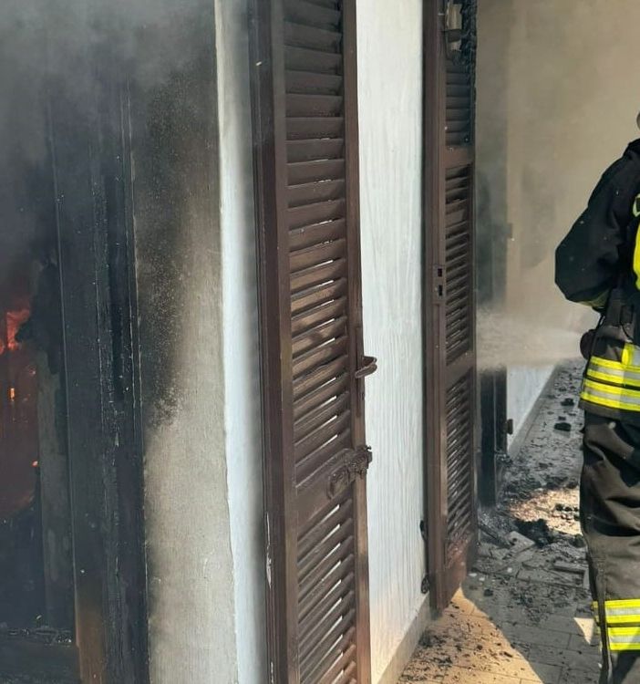Susa, alloggio in fiamme a Sant'Antonino: nessuno è rimasto ferito