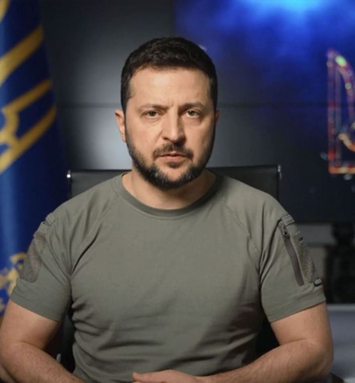 Cala il consenso interno di Zelensky, in subbuglio anche l’esercito