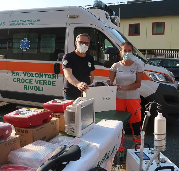 Rivoli, raccolta fondi a favore della Croce Verde: ecco sanificatori per ambulanze e defibrillatori