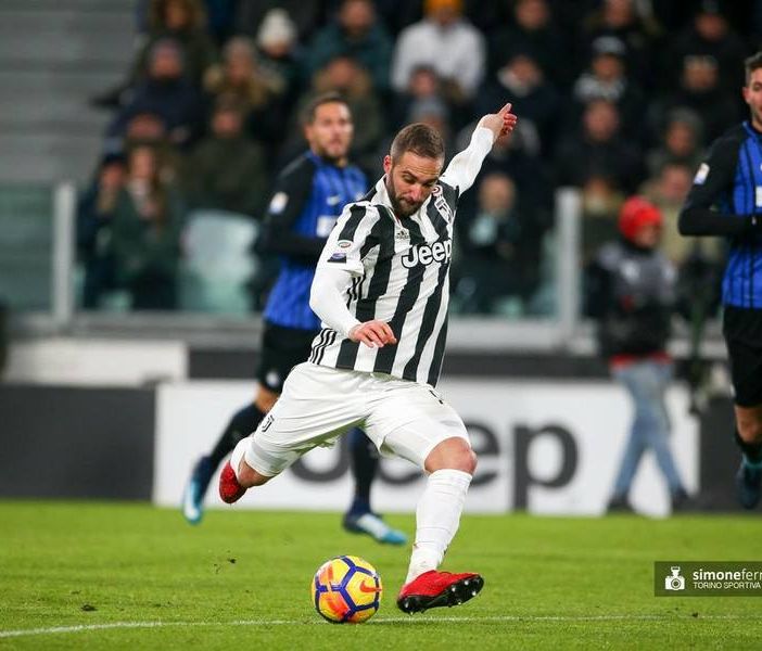 Higuain non divorzia (per ora) dalla Juve: &quot;Parlerò con Pirlo&quot;