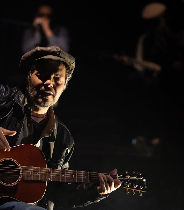 cantautore sul palco