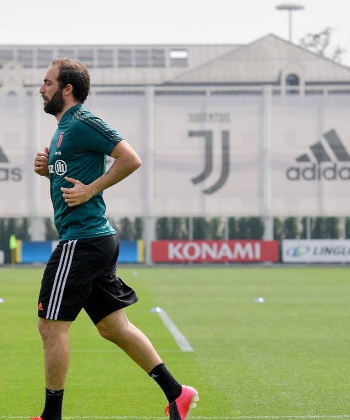 La Juve perde Higuain prima ancora che ricominci il campionato