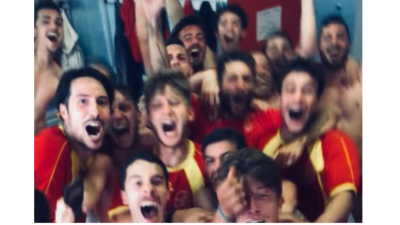 PAZZESCO CAVOUR - Capobianco-gol all'88', salvezza ai playout a Carignano (0-1)!
