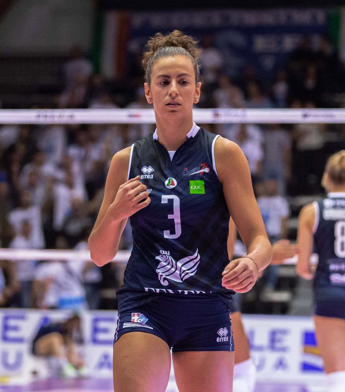 Elena Perinelli